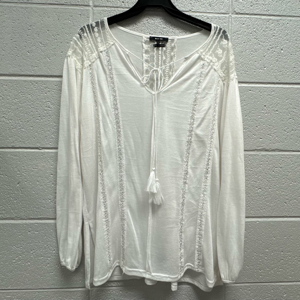Title: Miss Me Women’s White Lace Boho Blouse Size L Long Sleeve Tie Neck